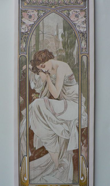 v-noci-alfons-mucha